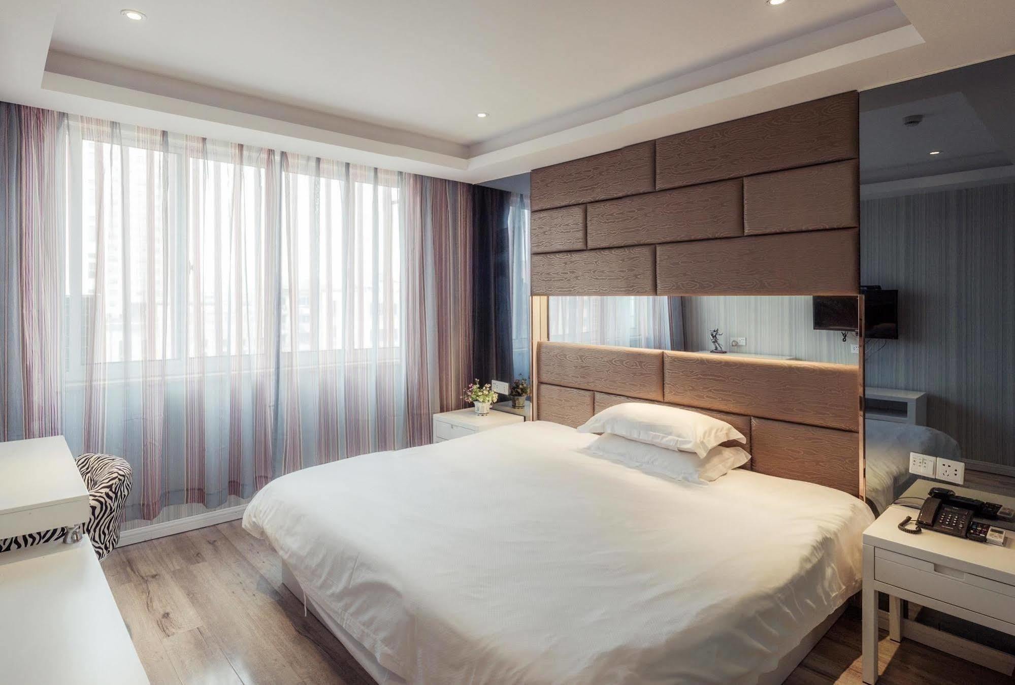 Milan Fashion Hotel Deqing ภายนอก รูปภาพ