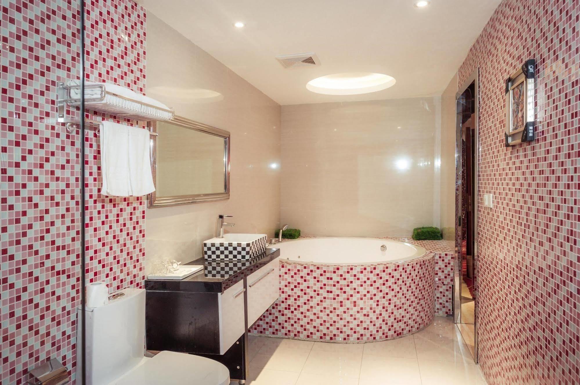 Milan Fashion Hotel Deqing ภายนอก รูปภาพ